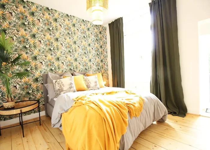 Apartment Superior Mit Tropical Feeling L 2 Schlafzimmer Nahe L Messe L Flughafen L Hbf *